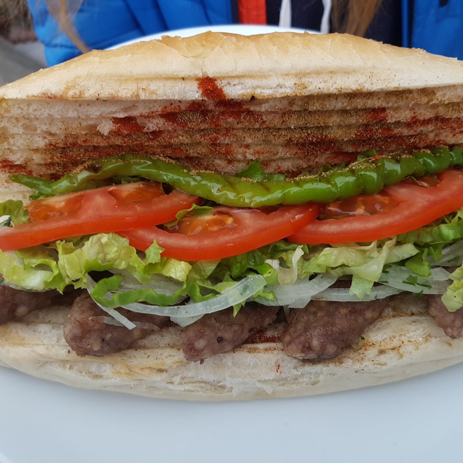 Yarım Ekmek Arası Izgara Köfte
