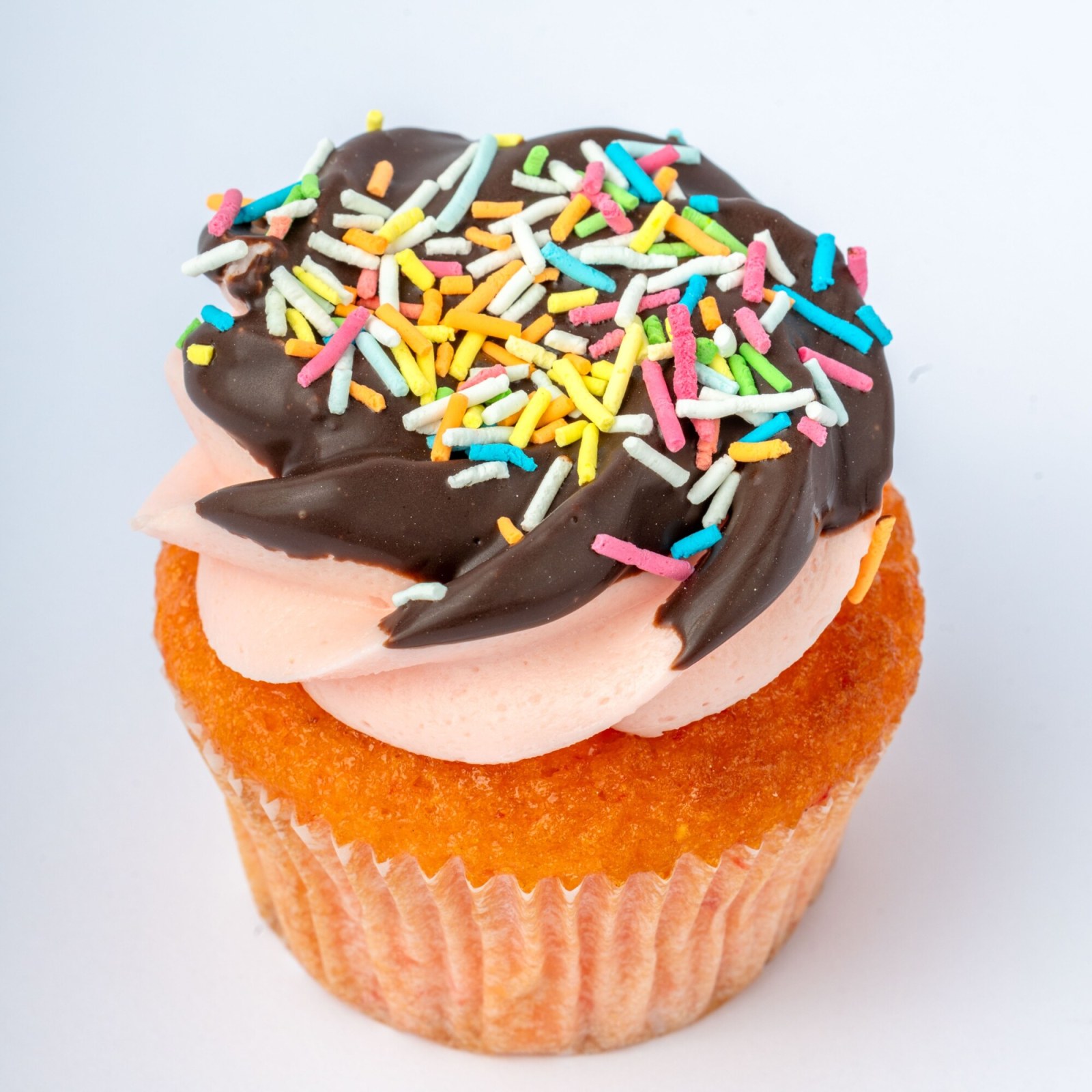 Strawberry Ice-Creamy Cupcake