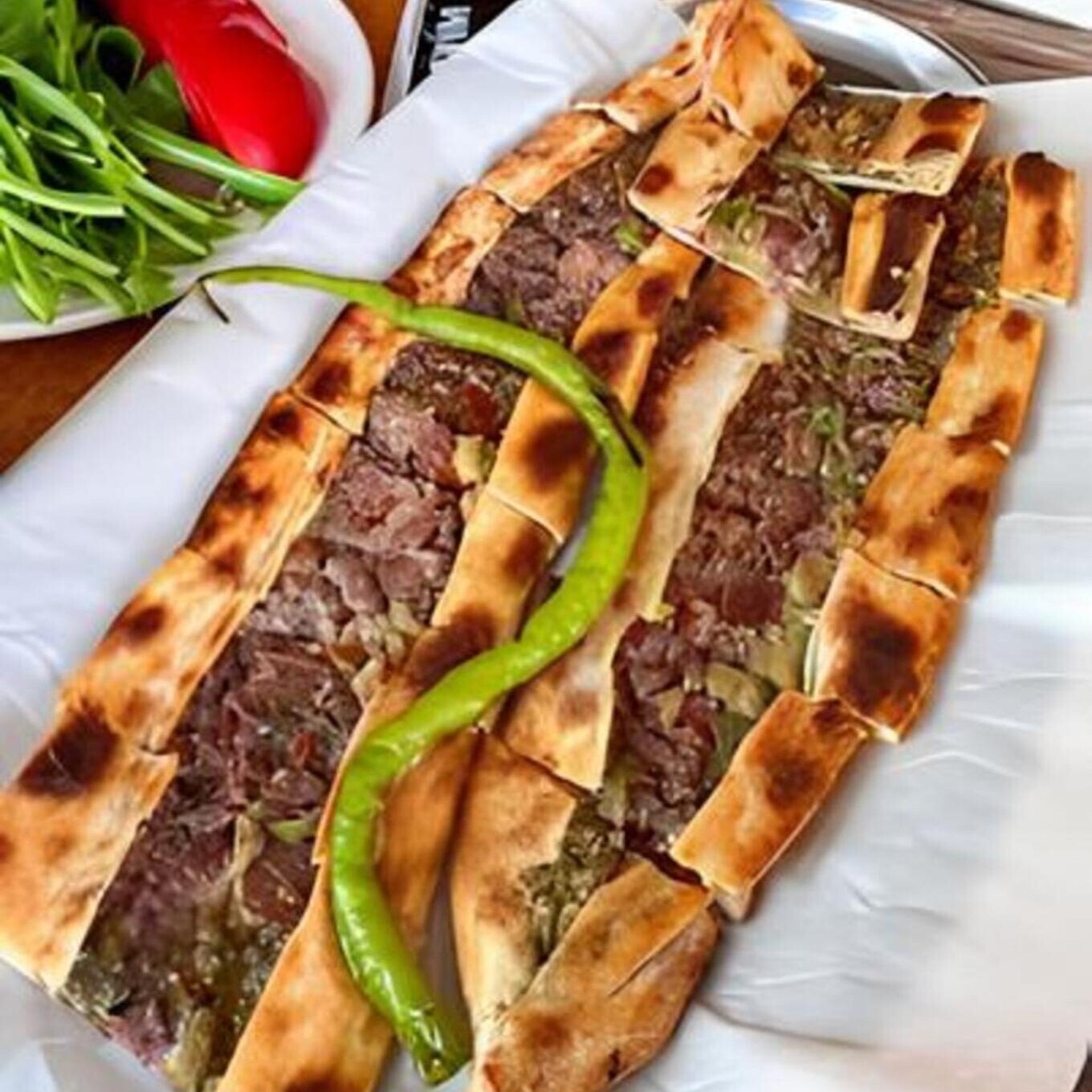 Kuşbaşılı Pide (Açık)