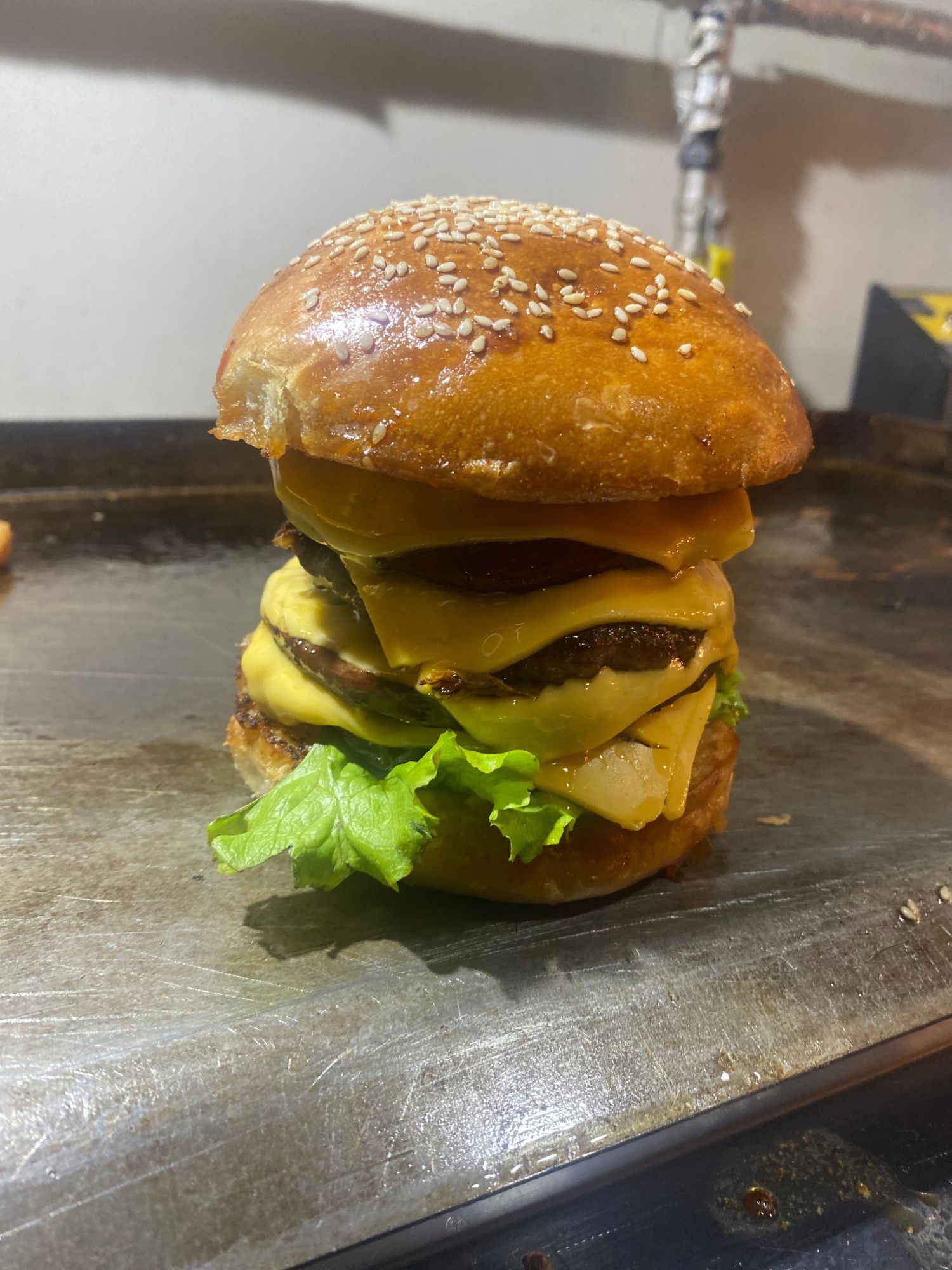 Lahza Chessburger Tripple