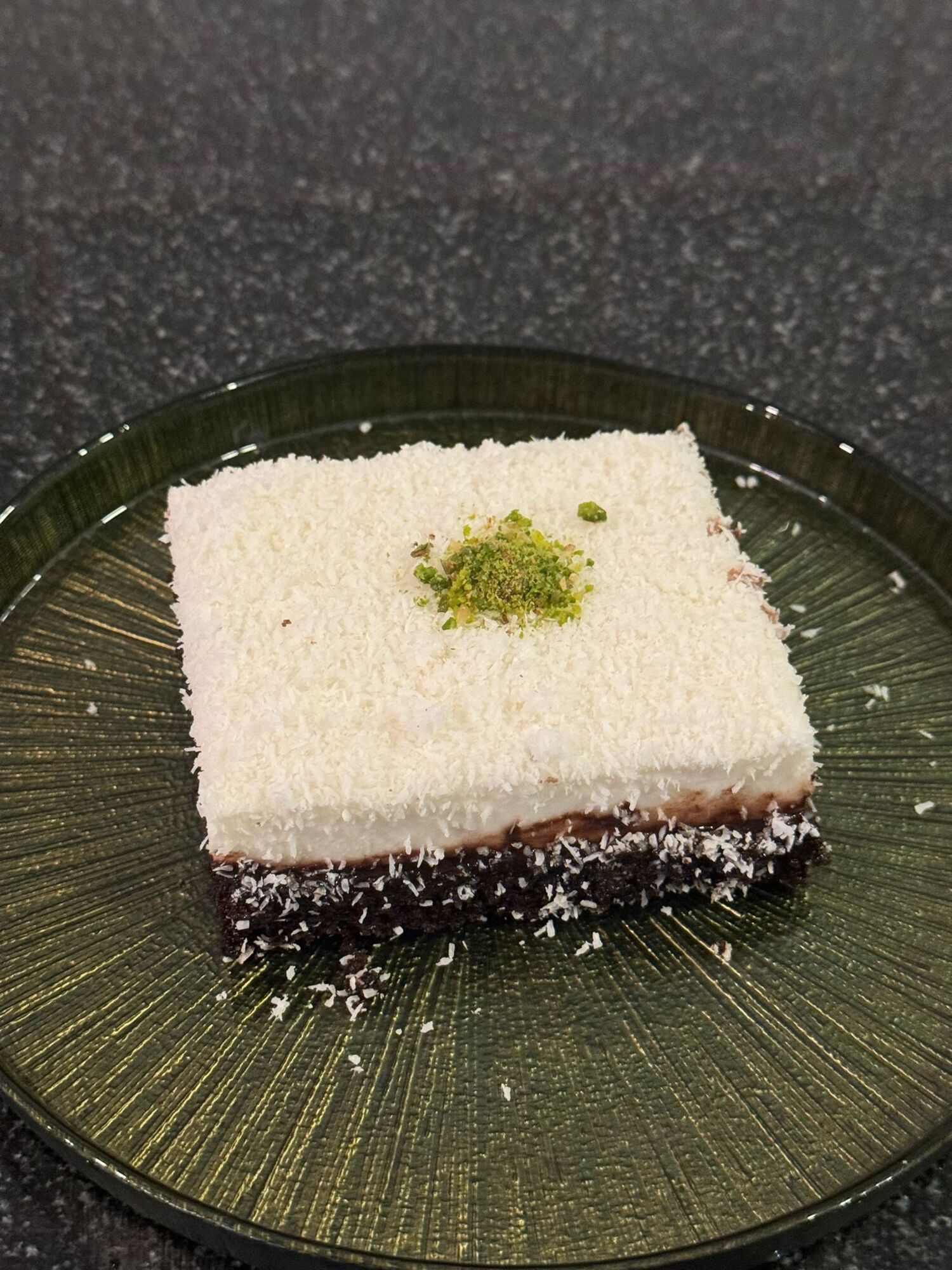 Black Cake (Dilim)