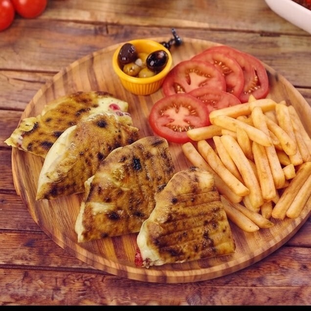 Pastırmalı Kaşarlı Tost