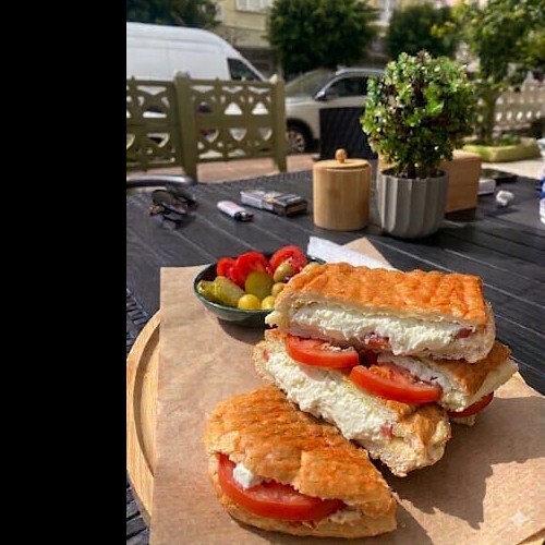 Beyaz Peynirli Tost
