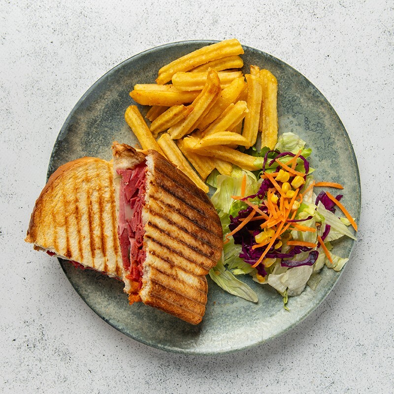 Ayvalık Tostu (1124,538 KCal)