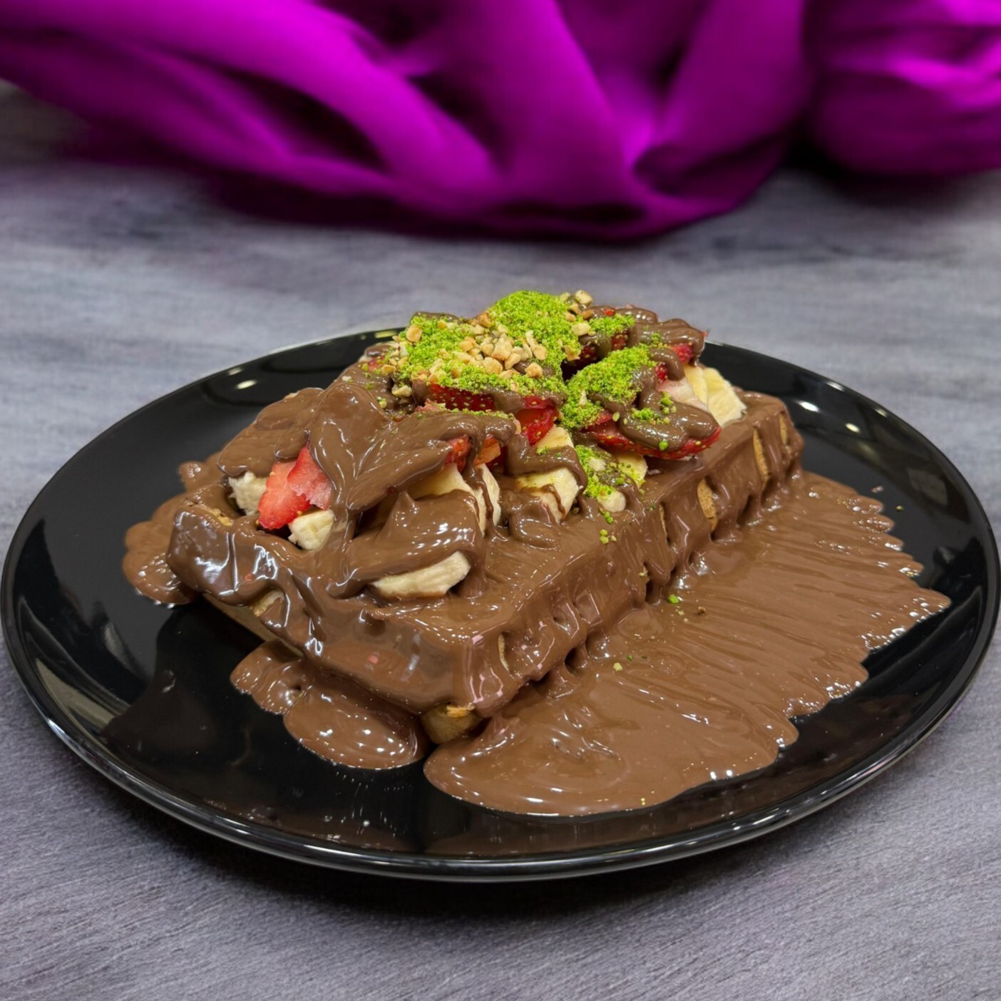 Sütlü Bulut (Sütlü Çikolatalı Waffle)