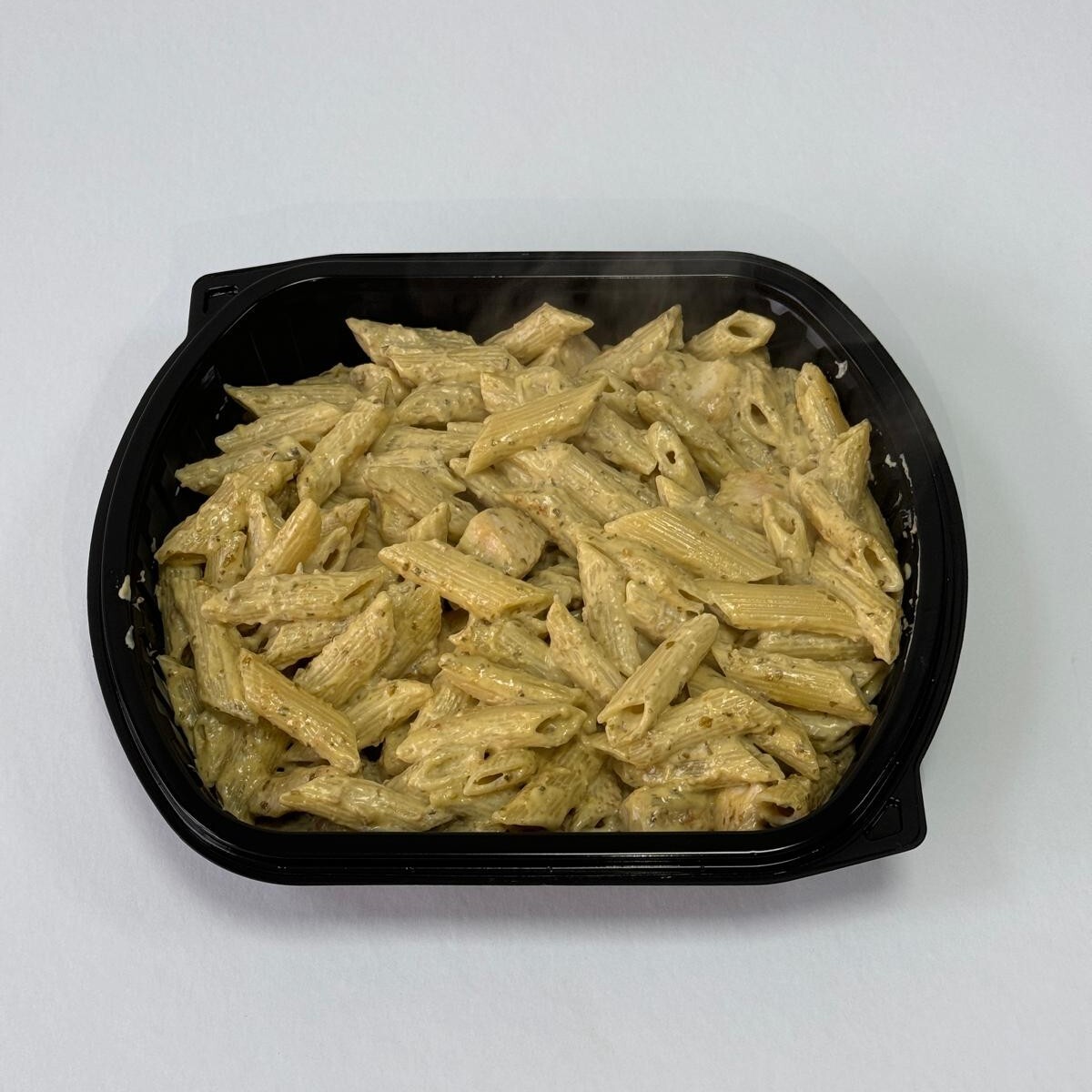 Pesto Soslu Tavuklu Makarna