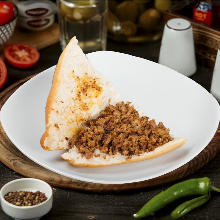 Yarım Ekmek Arası Kuzu Kokoreç