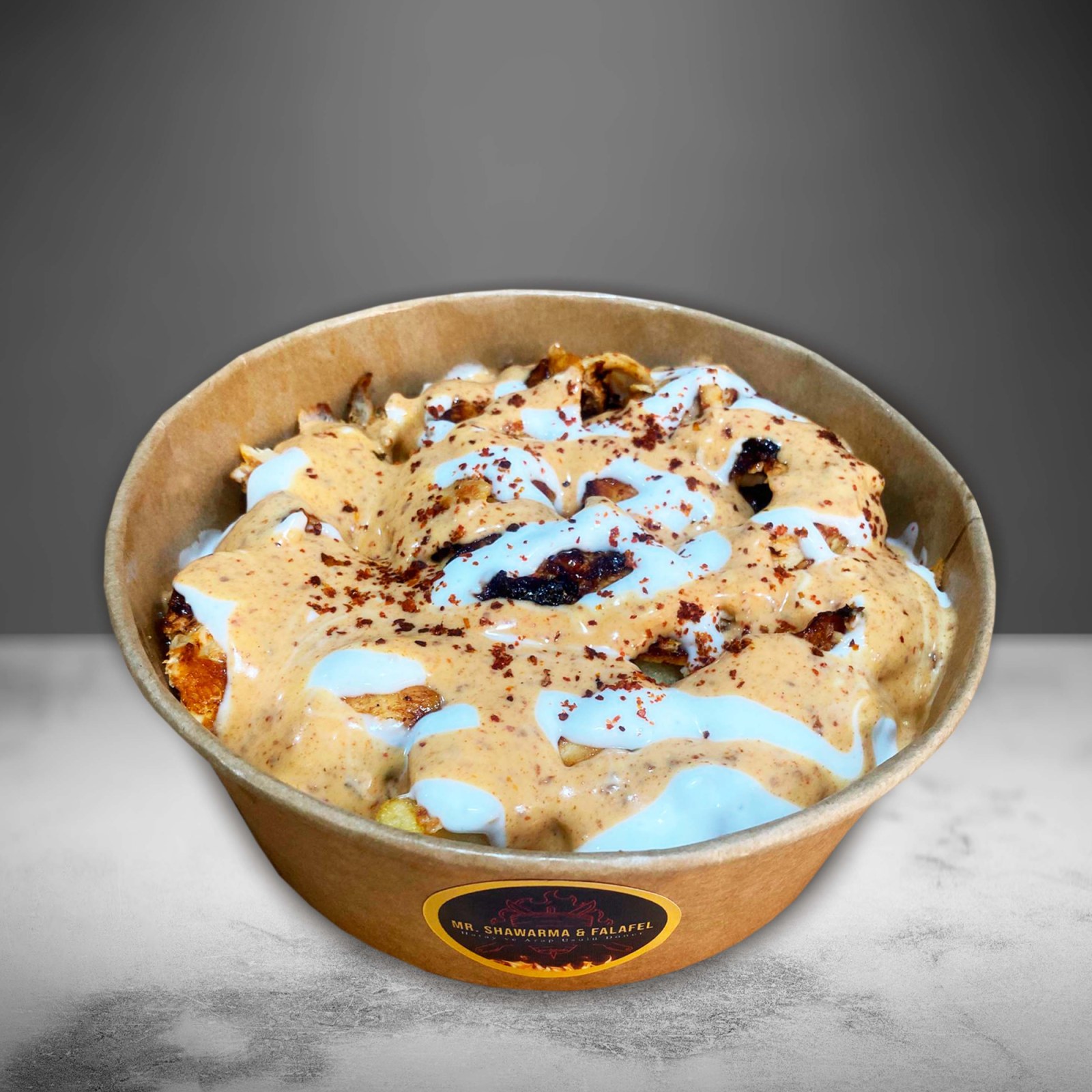 Patates Kızartması İle Shawarma Sarımsak sos ve Taco sos Tabak