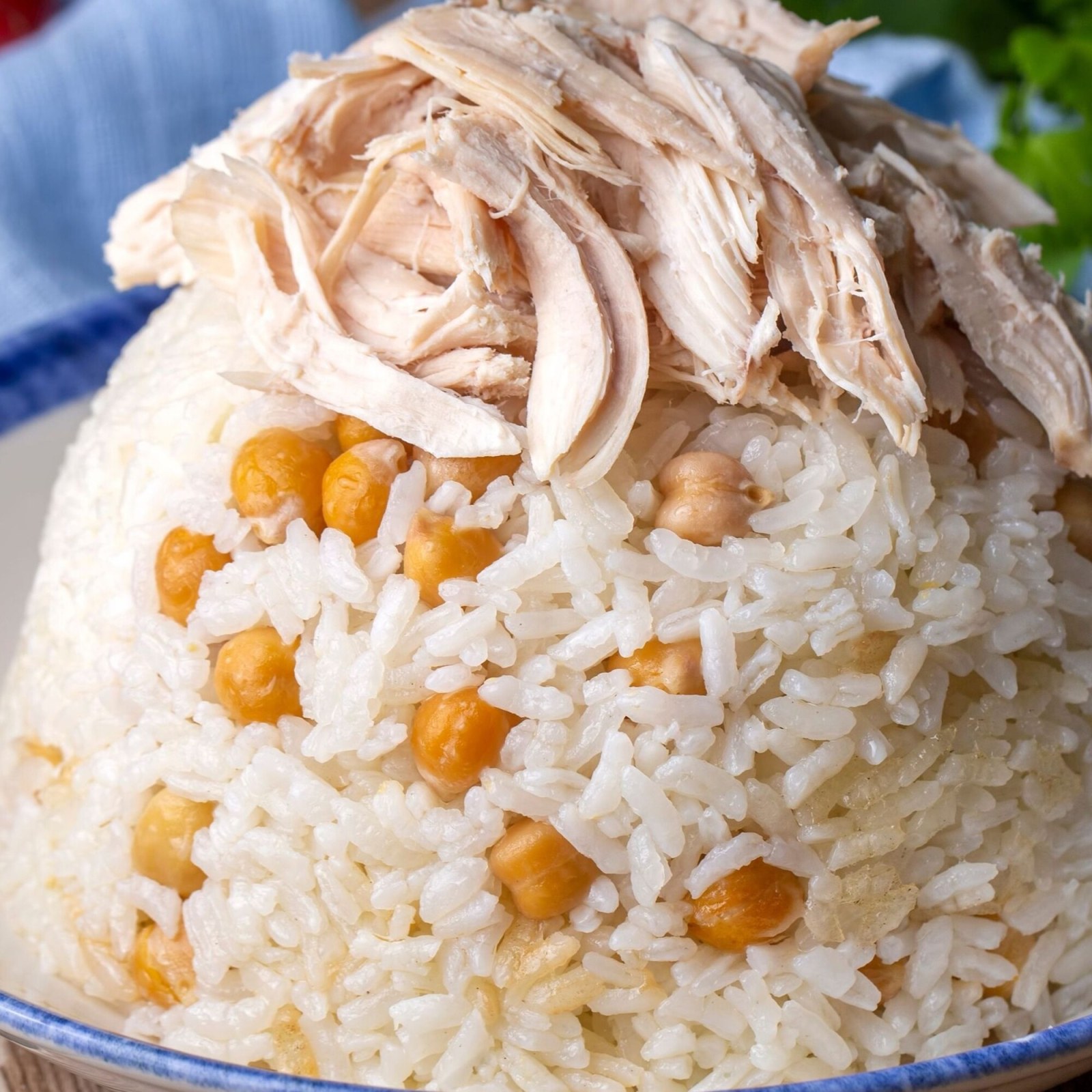 Tereyağlı Tavuklu Nohutlu Pilav + Salata + Ayran (1.5 Porsiyon)