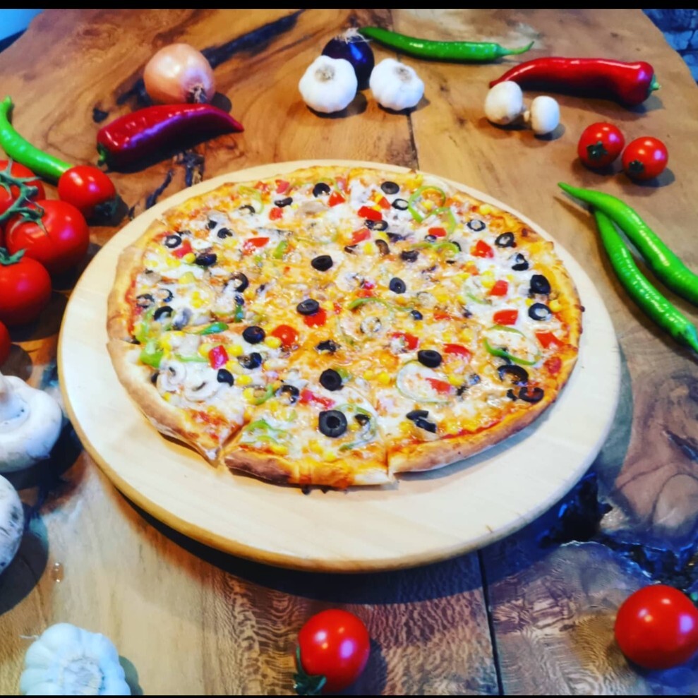 Akdeniz Pizza Orta Boy