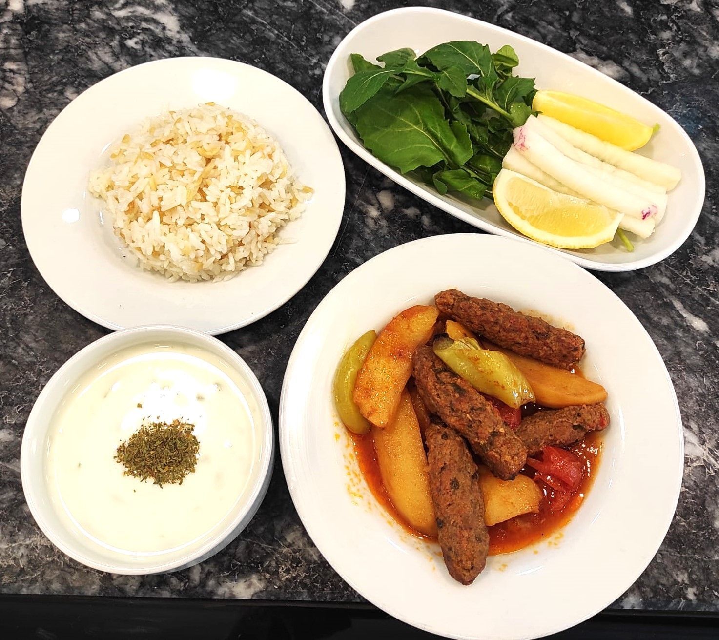 3 lü İzmir Köfte Menü