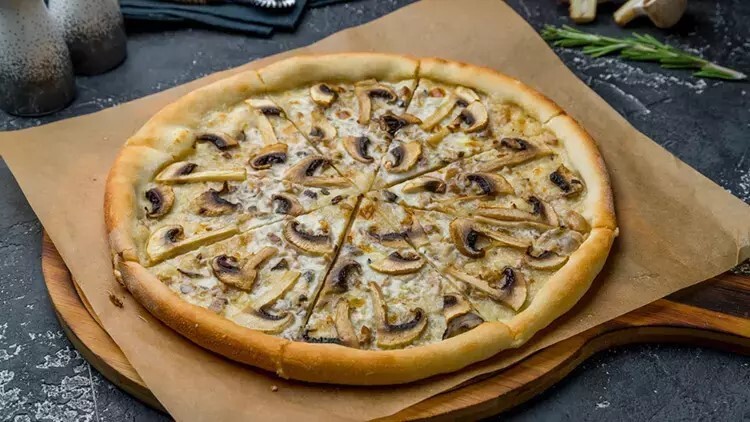 Mantarlı Pizza