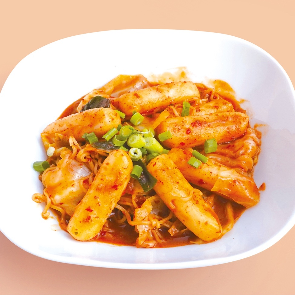 Rabokki (Acı Soslu Pirinç Keki & Noodle)