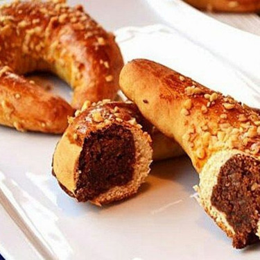 Fıstıklı Ay Çöreği