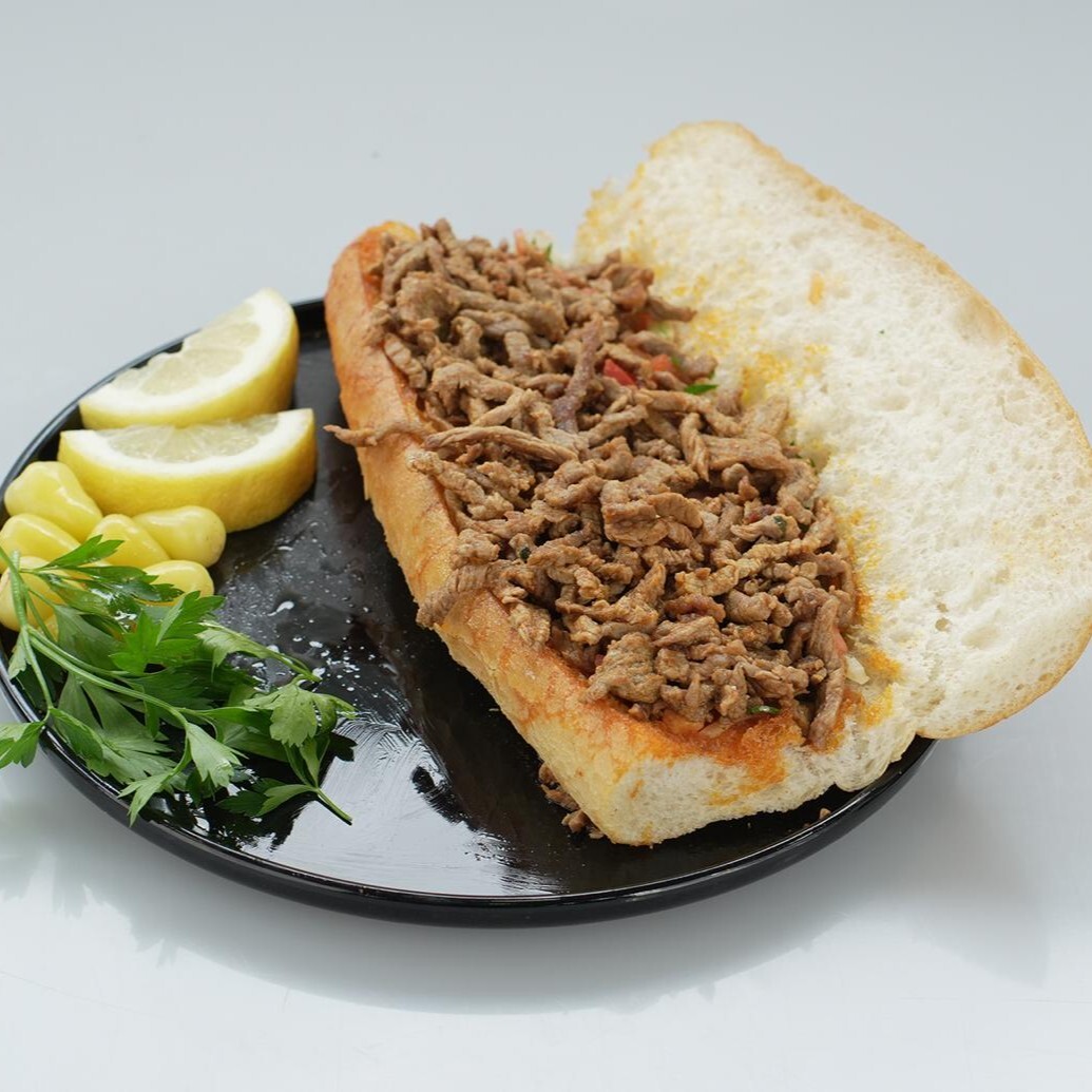 Yarım Ekmek Arası Et Tantuni