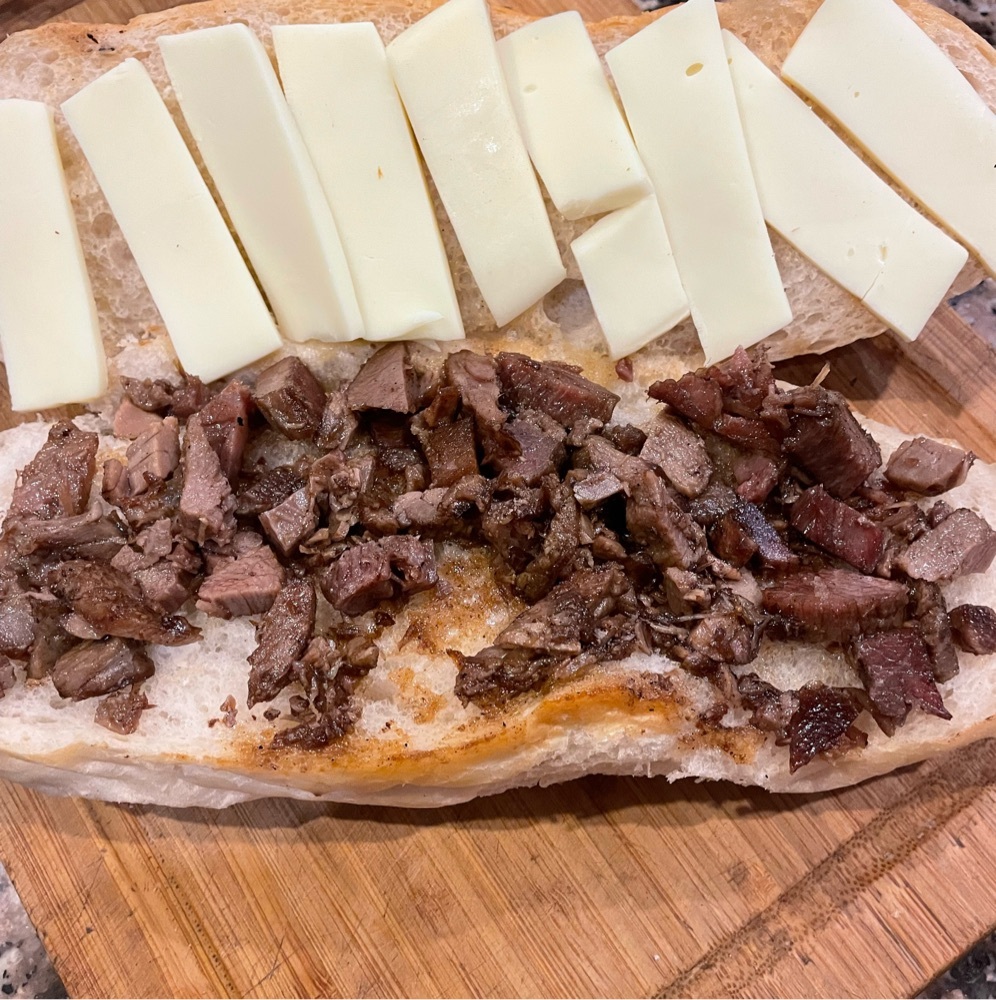 100gr.Dana Kavurma + Kasar Peynirli +tereyağ+ Patates Kızartması