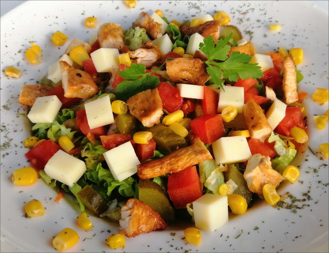 Tavuklu Diyet Salata