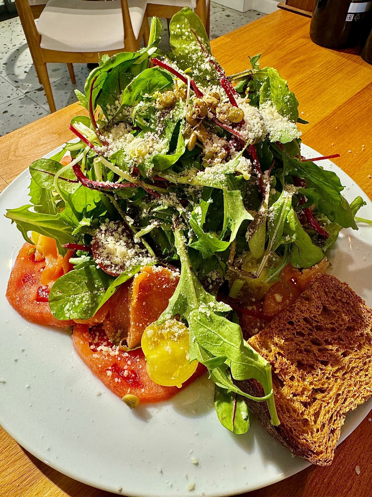Domates Füme Somon Salatası
