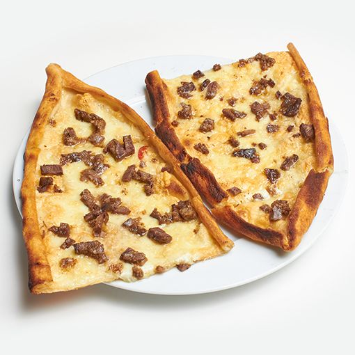 Kavurmalı Kaşarlı Pide