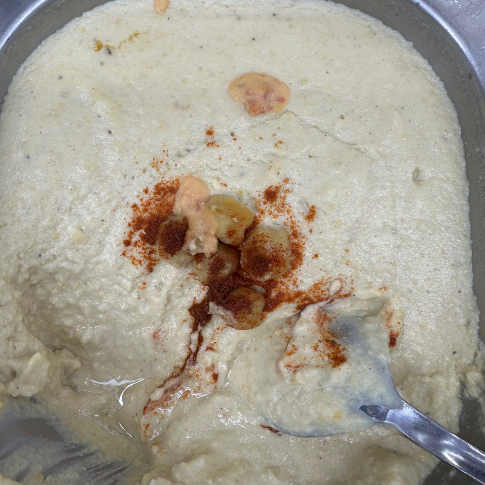 Sarımsaklı Humus
