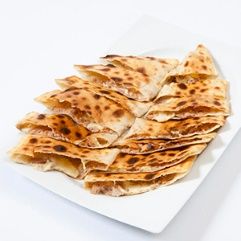 Kavurmalı Tel Peynirli Pide