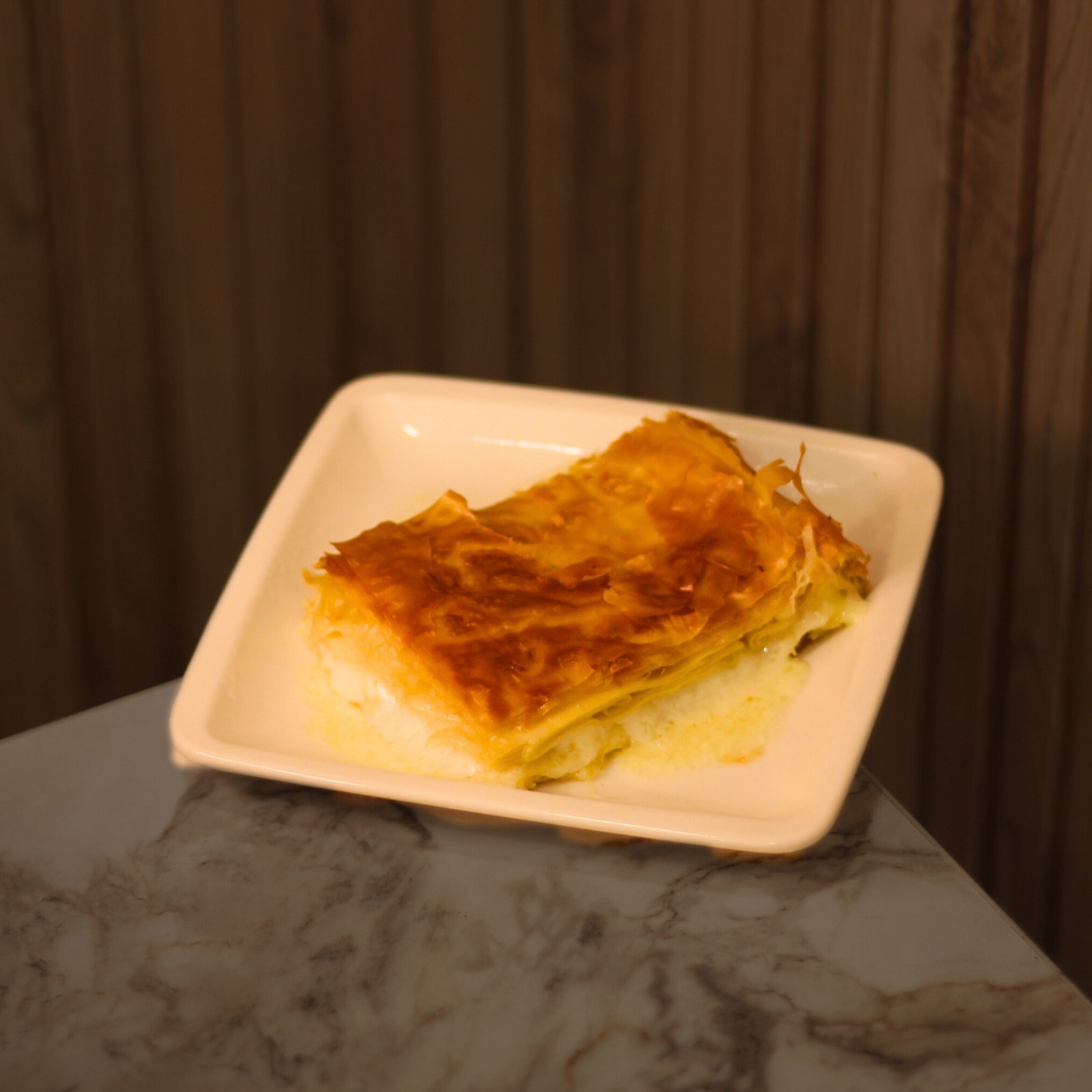 Kaşarlı Su Böreği Dilim
