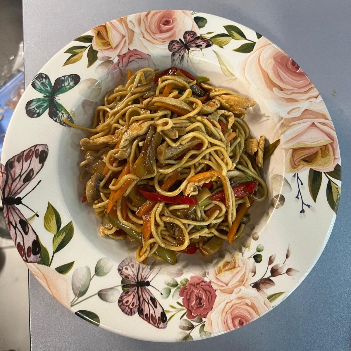 Tavuklu Sebzeli Noodle