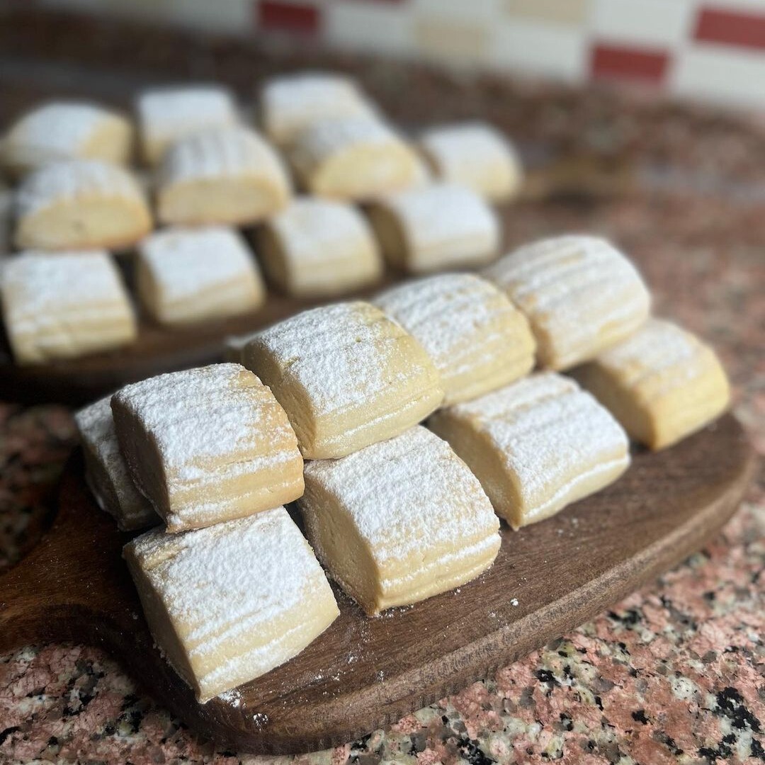 Sade Tereyağlı Un Kurabiyesi