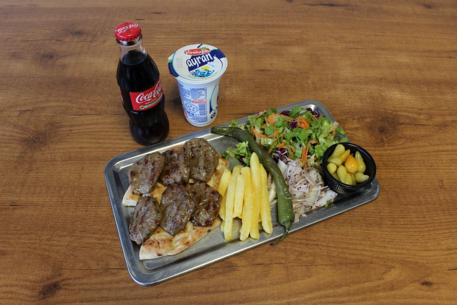 Acılı Köfte Porsıyon Menü