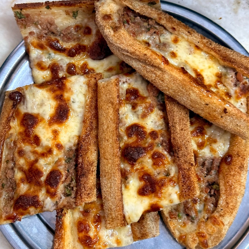 Kıymalı & Kaşarlı Pide