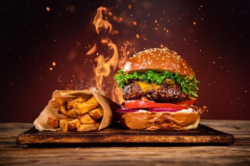 Köz Patlıcanlı Burger