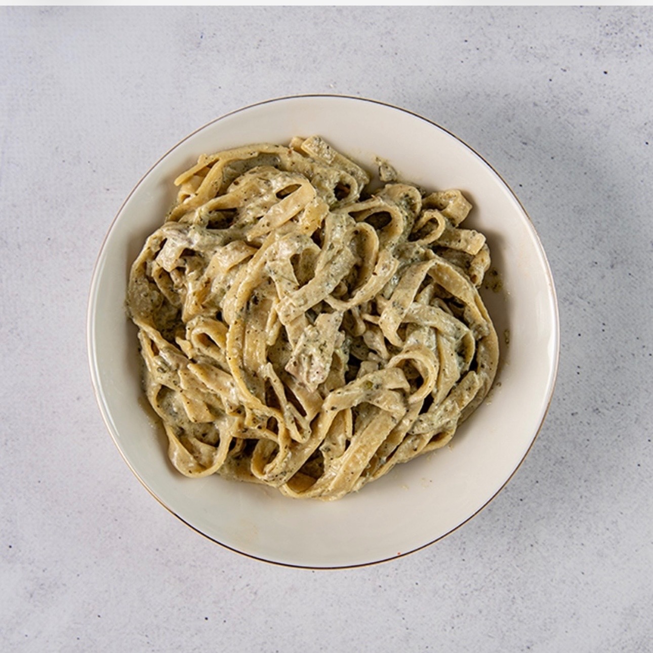 Tagliatelle Fettucini Pesto