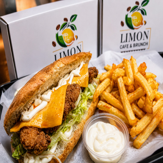 Cheddarlı Chicken Sandviç
