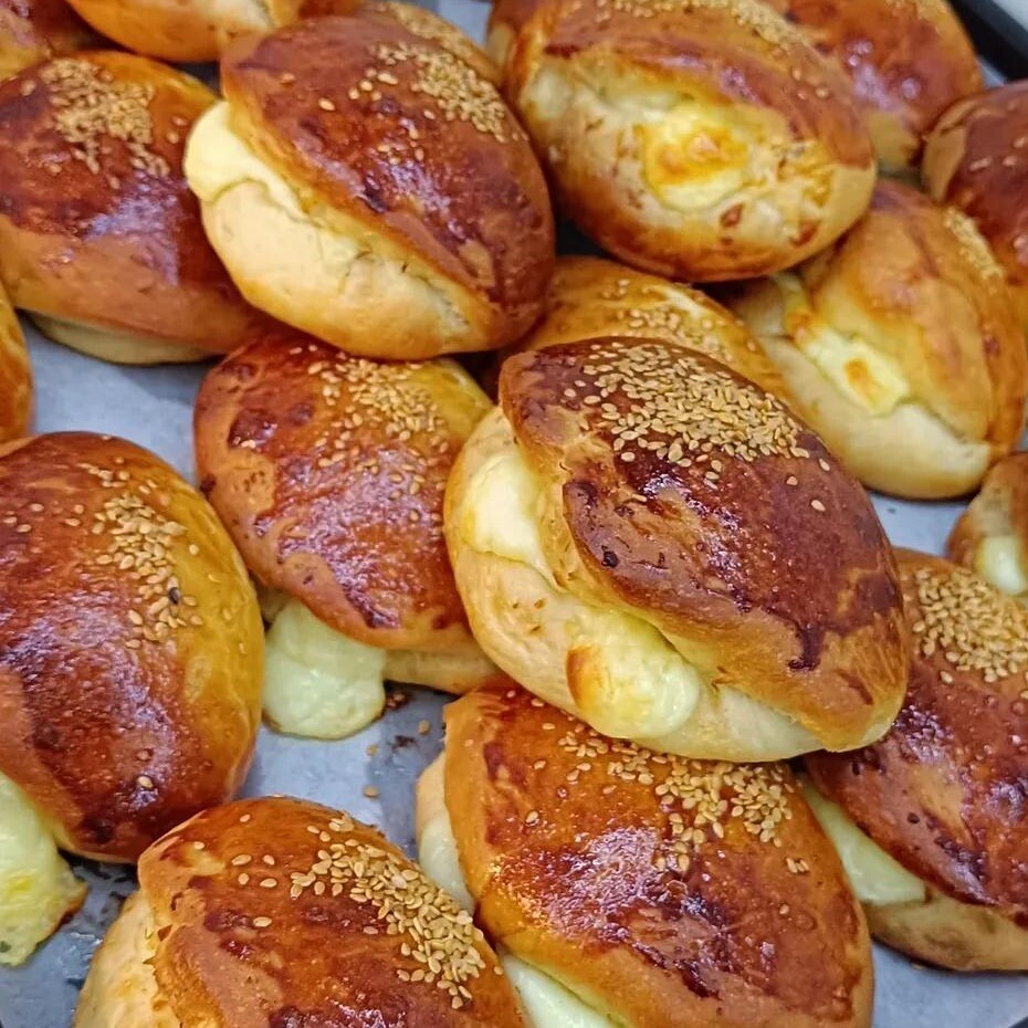 Karaköy Poğaça Peynirli