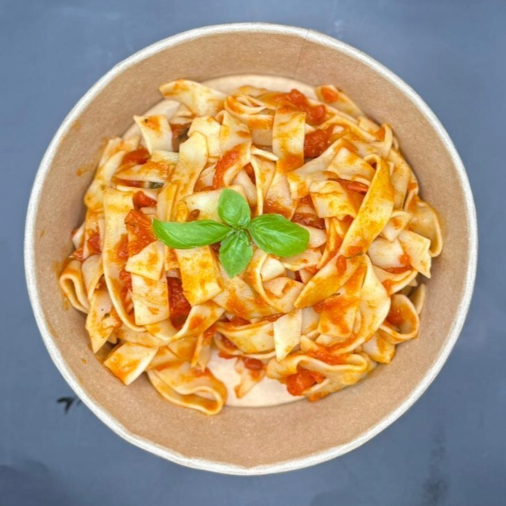 Domates Soslu Fettuccine