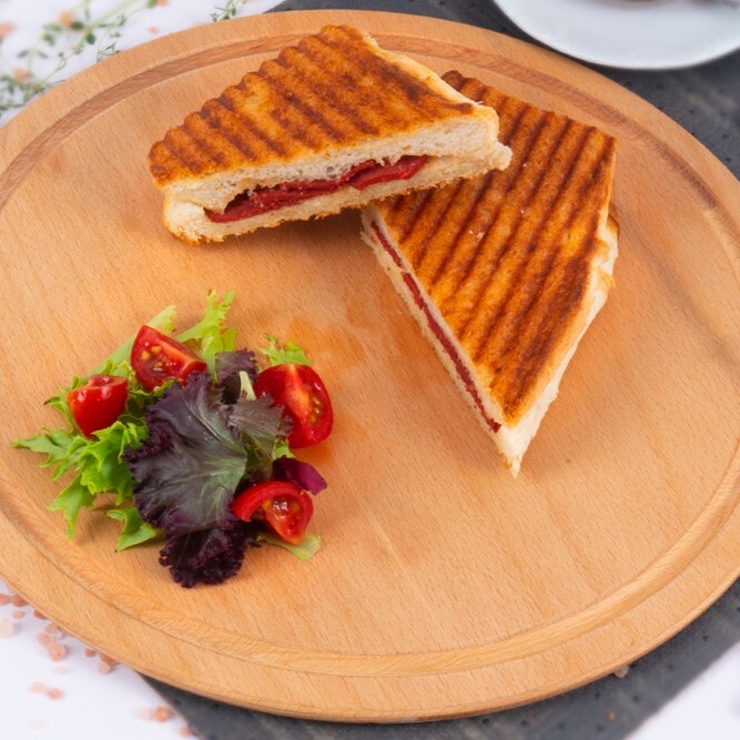 Sucuklu Tost