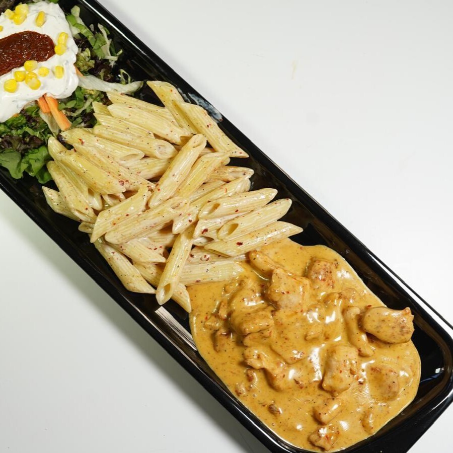 Chedar Soslu Tavuk Tabağı