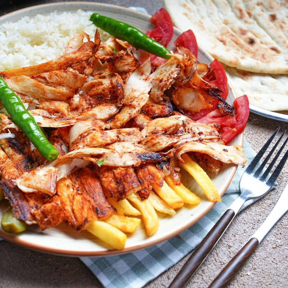 Pilav Üstü Sebzeli Döner + İçecek