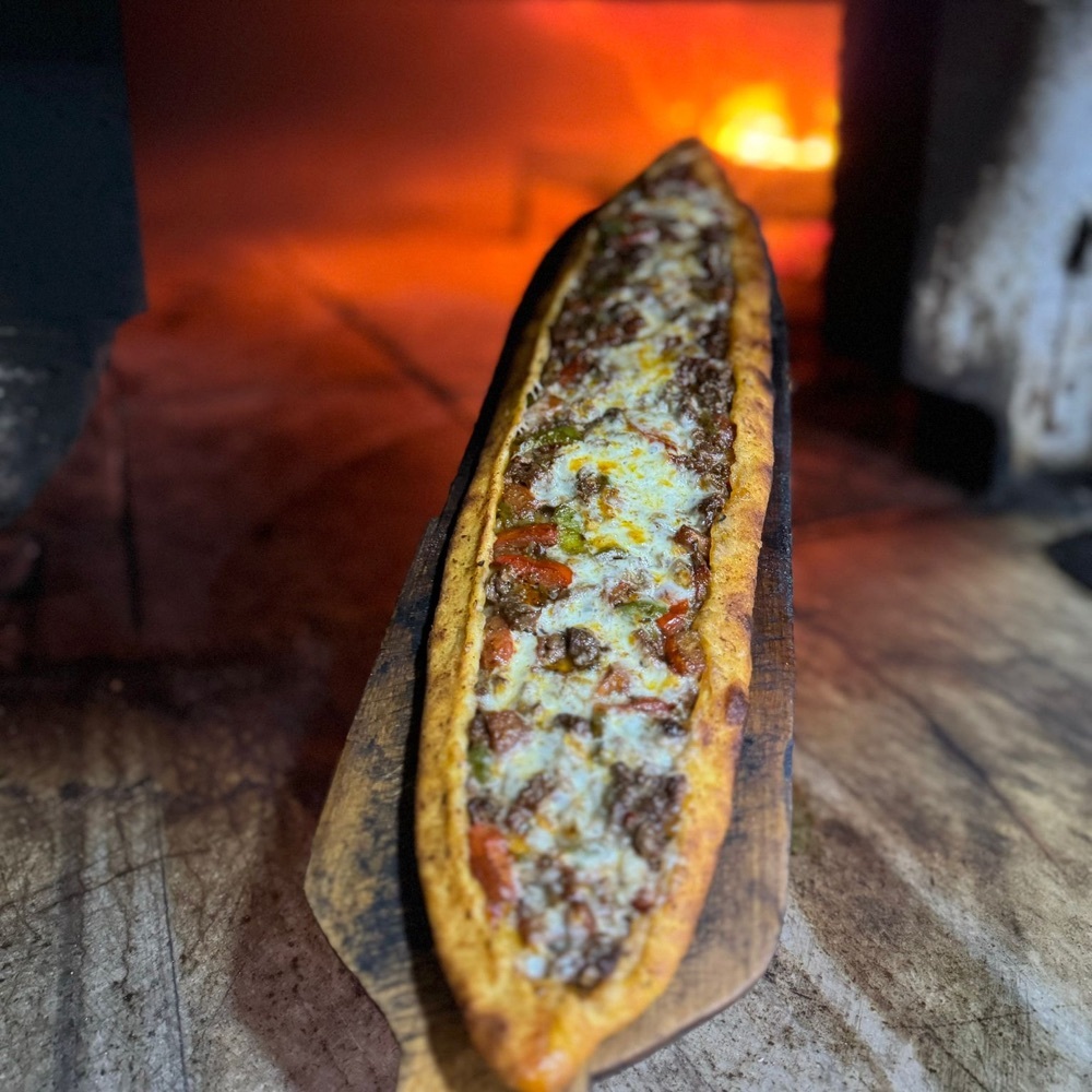 Kuşbaşı Kaşarlı Pide