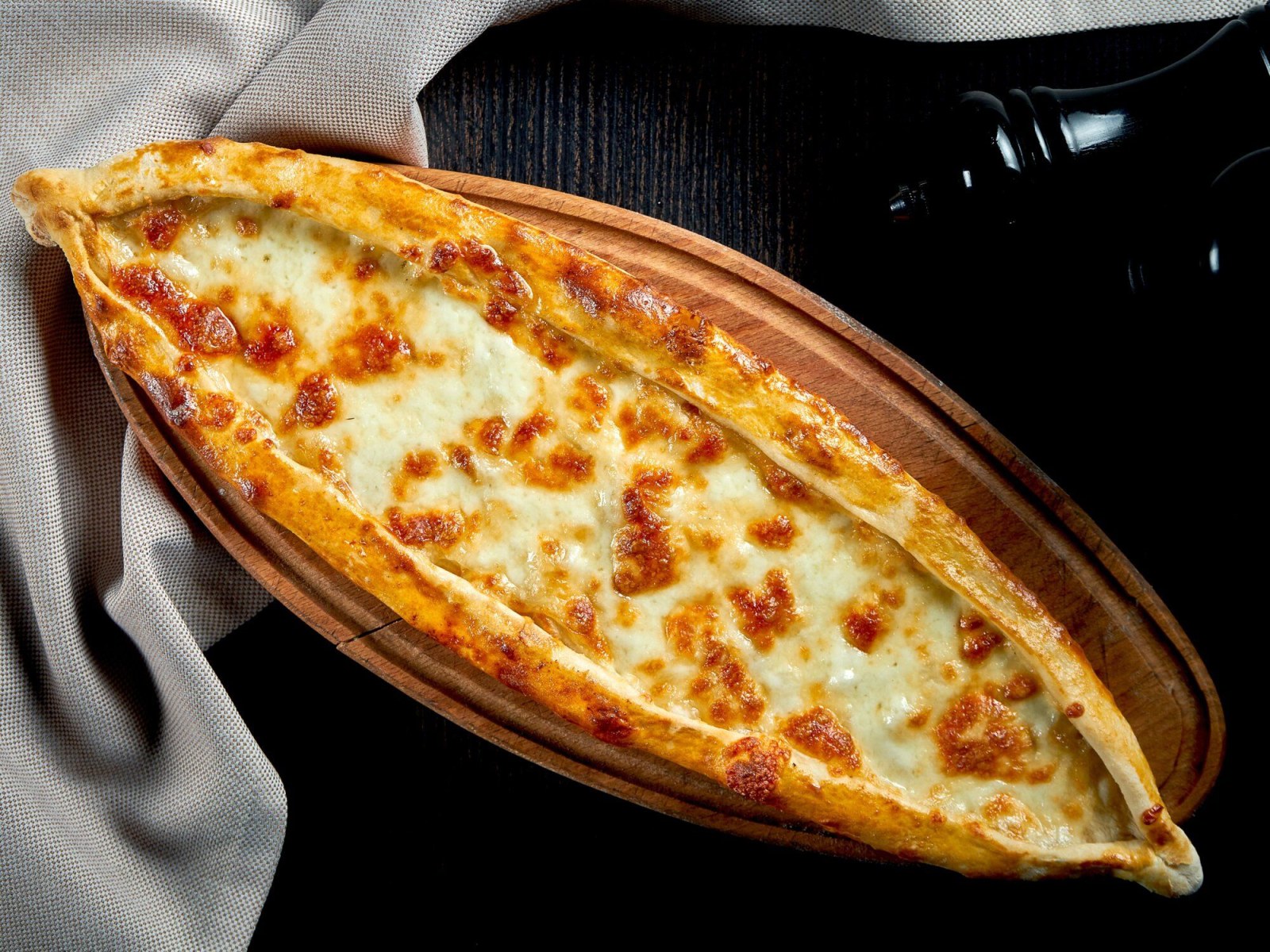 Kaşarlı Pide