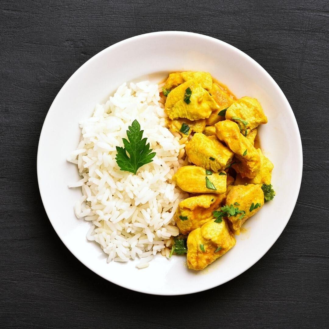 Pirinç Pilavı &Köri Soslu Tavuk