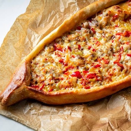Tavuklu Pide