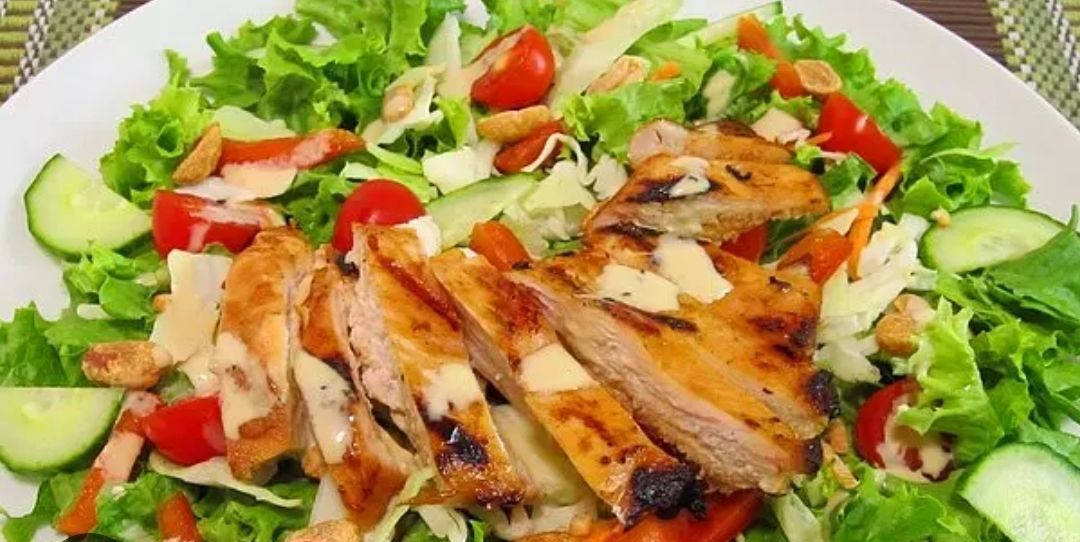Special Tavuklu Salata