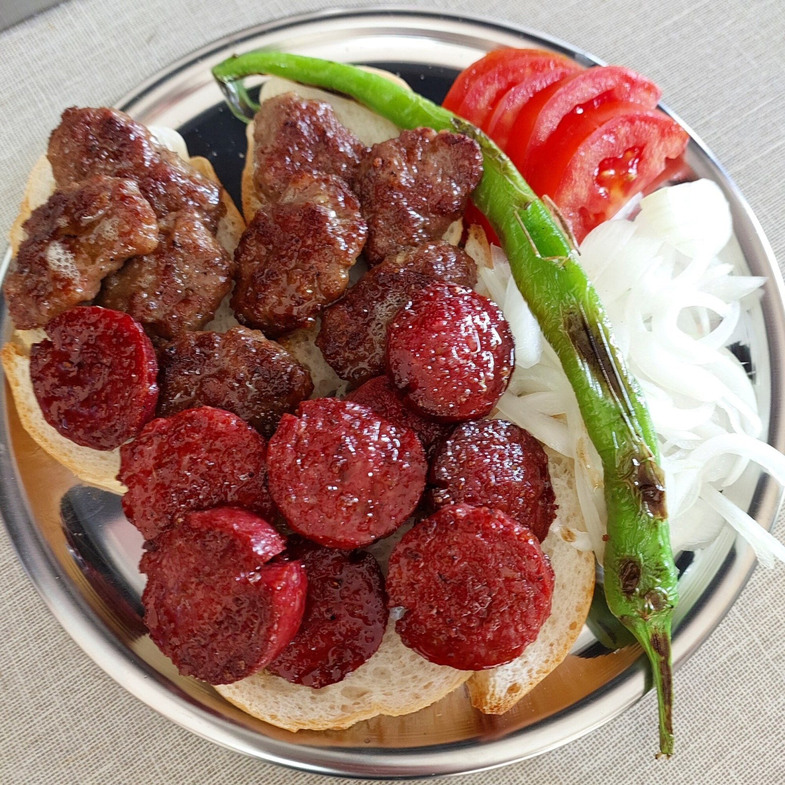Izgara Köfte & Sucuk