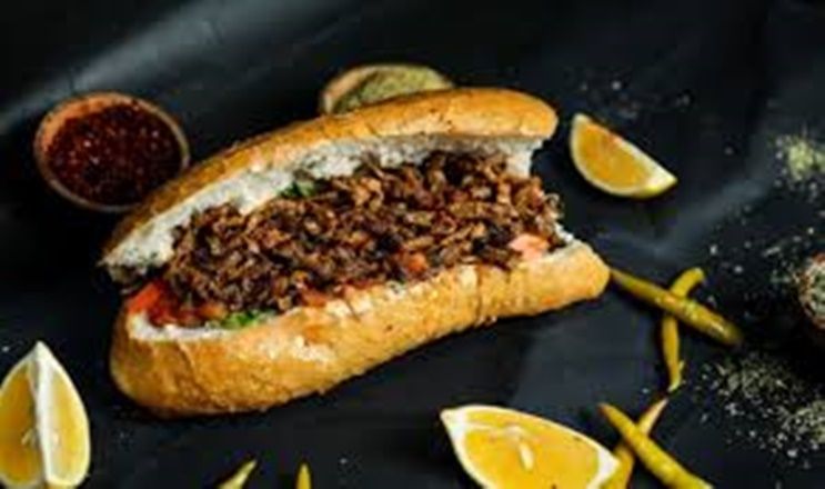 Yarım Ekmek Arası Et Tantuni