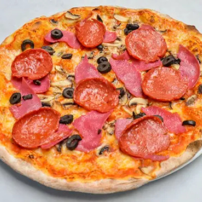 Sosisli & Mısırlı Pizza (Orta Boy)