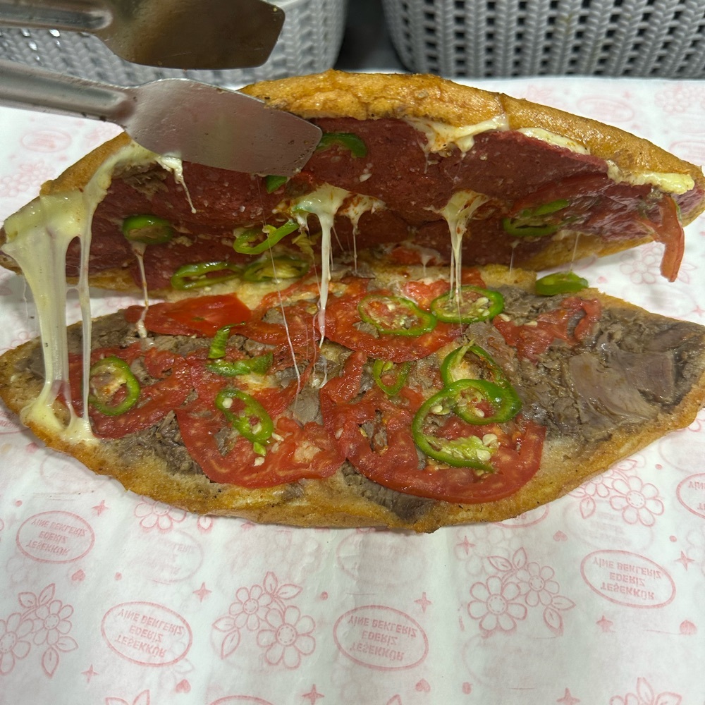 Yarım Ekmek Arası Atom Tost