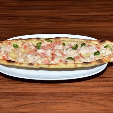 Tavuklu Pide