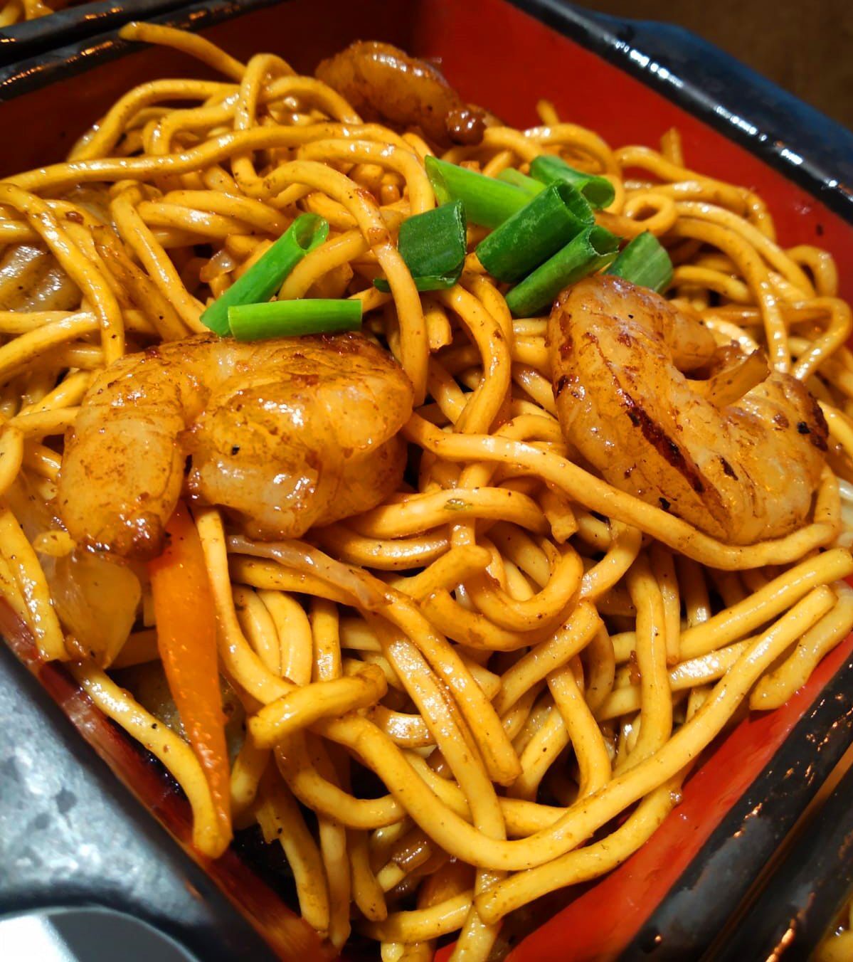 Karidesli Noodle