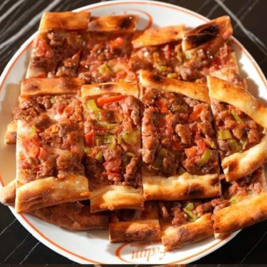 Kuşbaşılı Pide